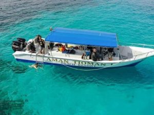 Aman Tioman Dive Centre Boat To Diving Site