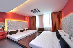 Holiday Inn Express & Suites JB Room